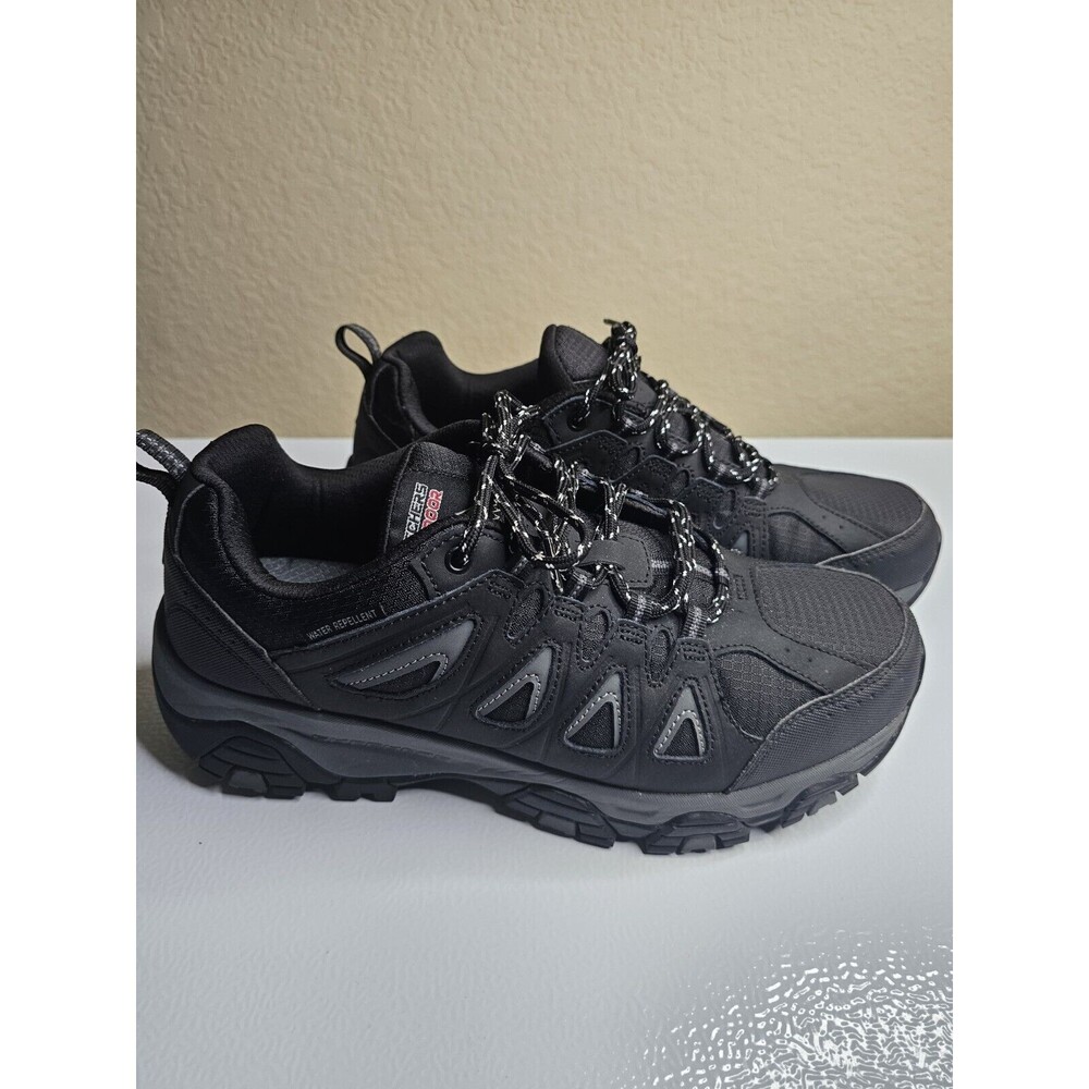 Skechers Men's Size 10.5 W Outback Memory Foam Lace-up Hiking Trail Sneakers